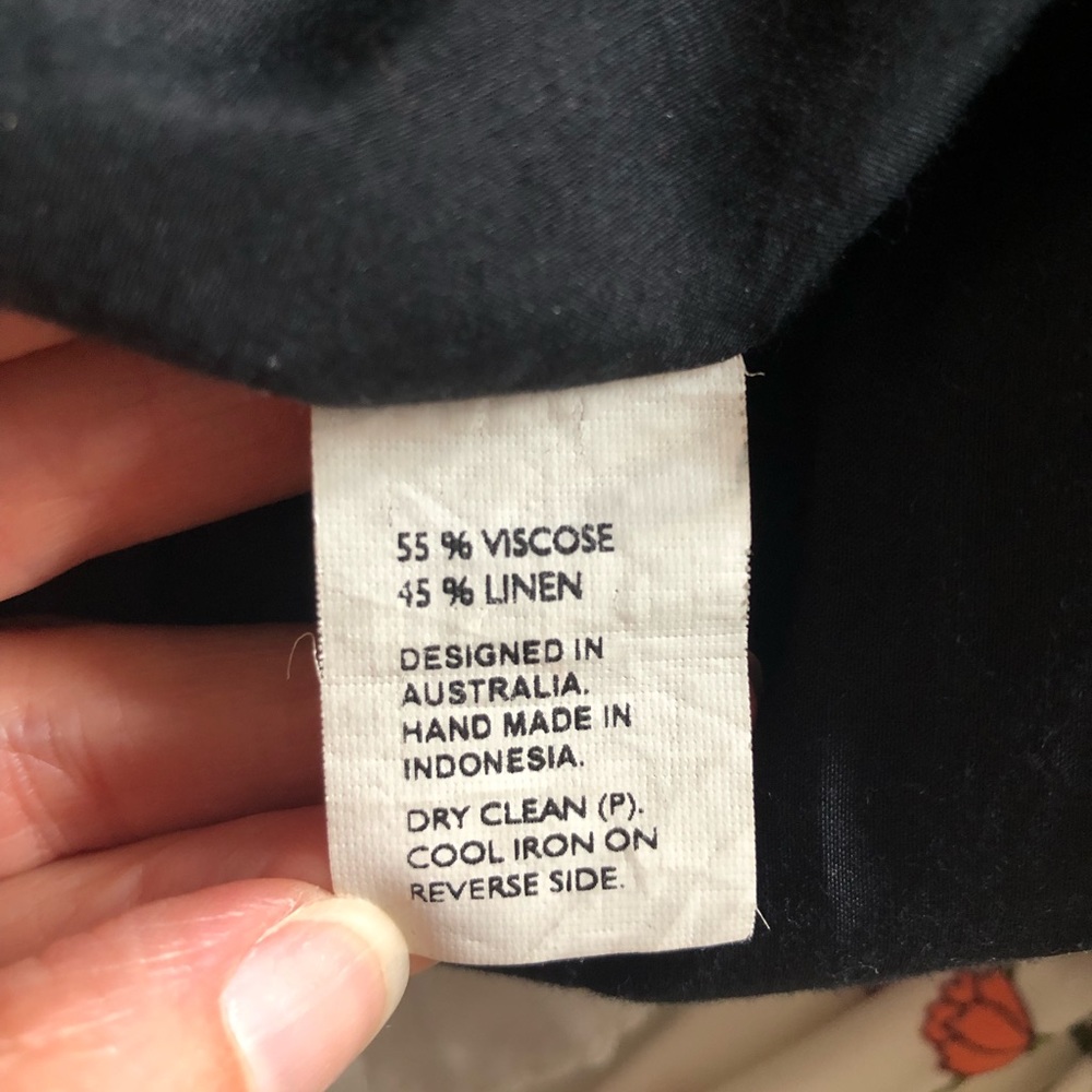 Shakuhachi Linen Dress - Picture 5 of 5